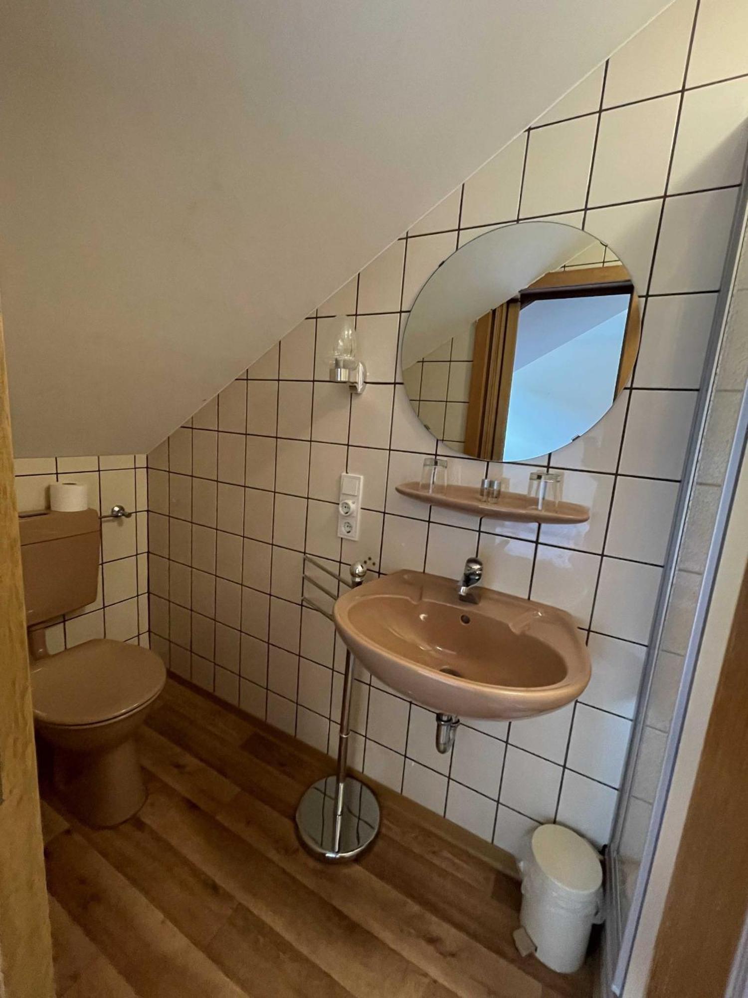 Hotel Zur Mosel Minheim Eksteriør bilde