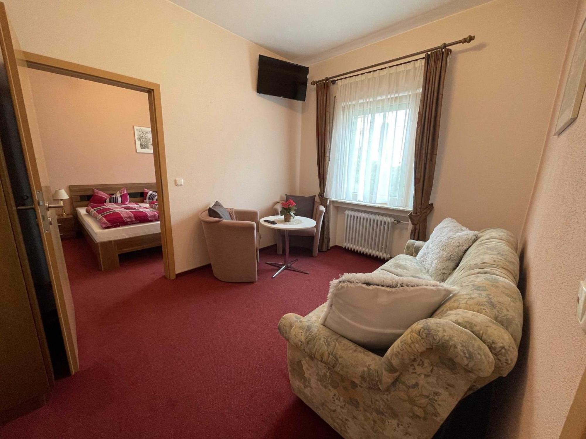 Hotel Zur Mosel Minheim Eksteriør bilde